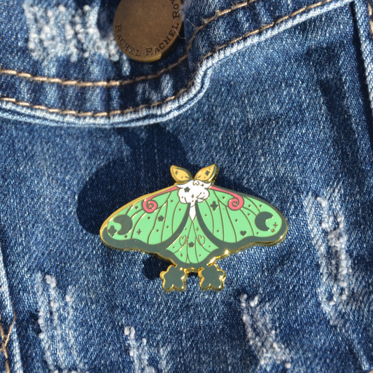 [PREORDER] Luna Moth Pin